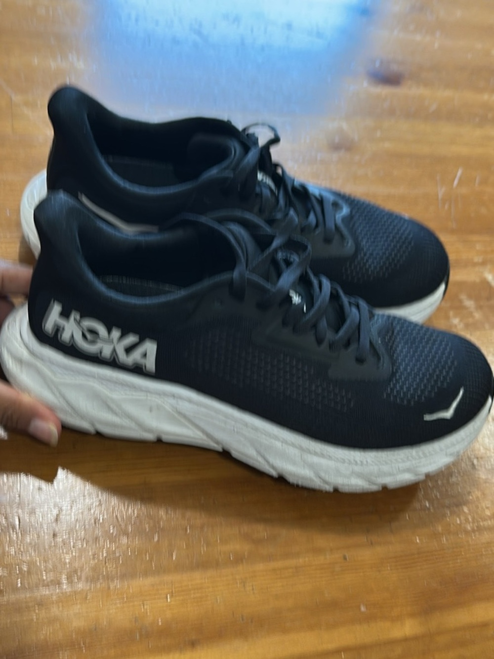 Hoka ARAHI 7 Black Running Shoes Women’s 7.5D